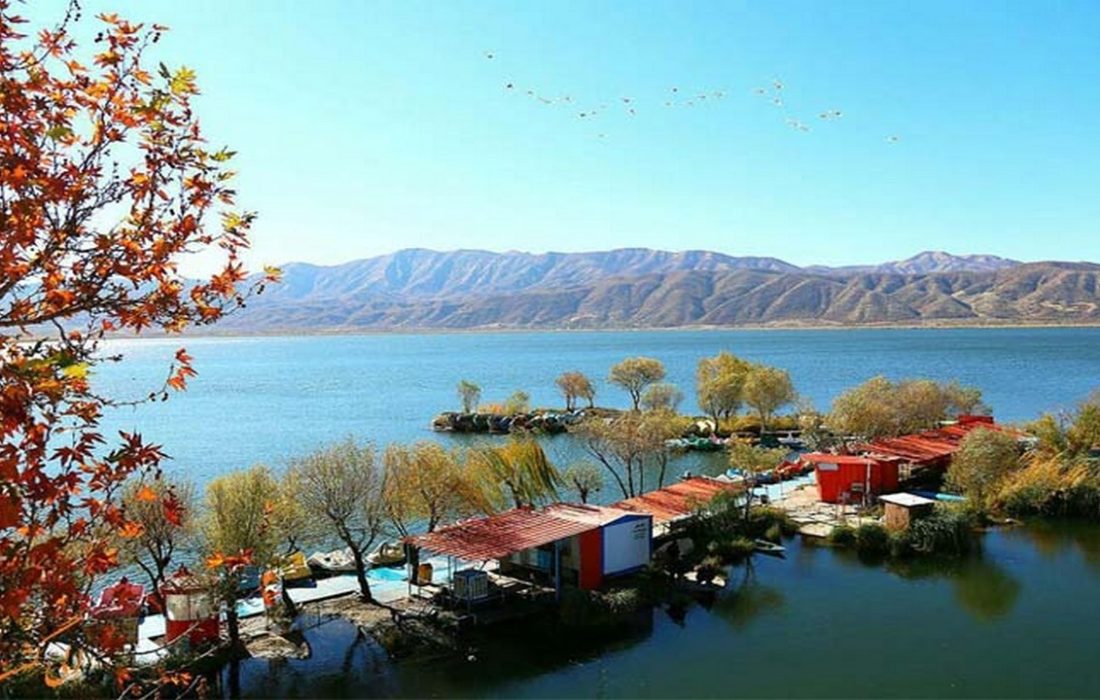 تخصیص ۳۰۰ میلیارد ریال برای احیای تالاب زریبار از اولویت های استان است