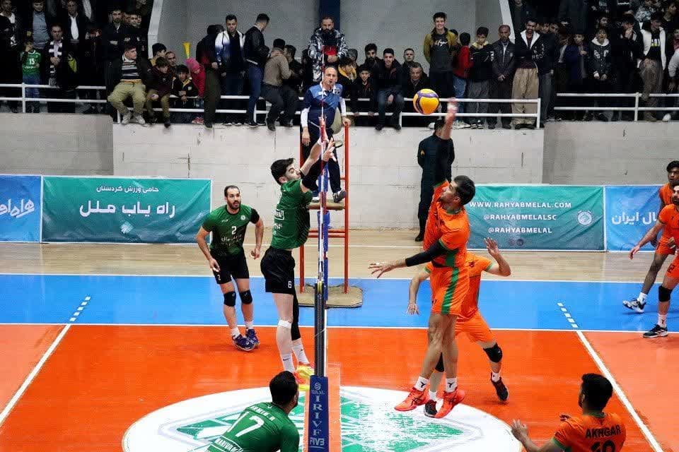 راه یاب ملل مریوان در لیگ برتر والیبال ماندنی شد