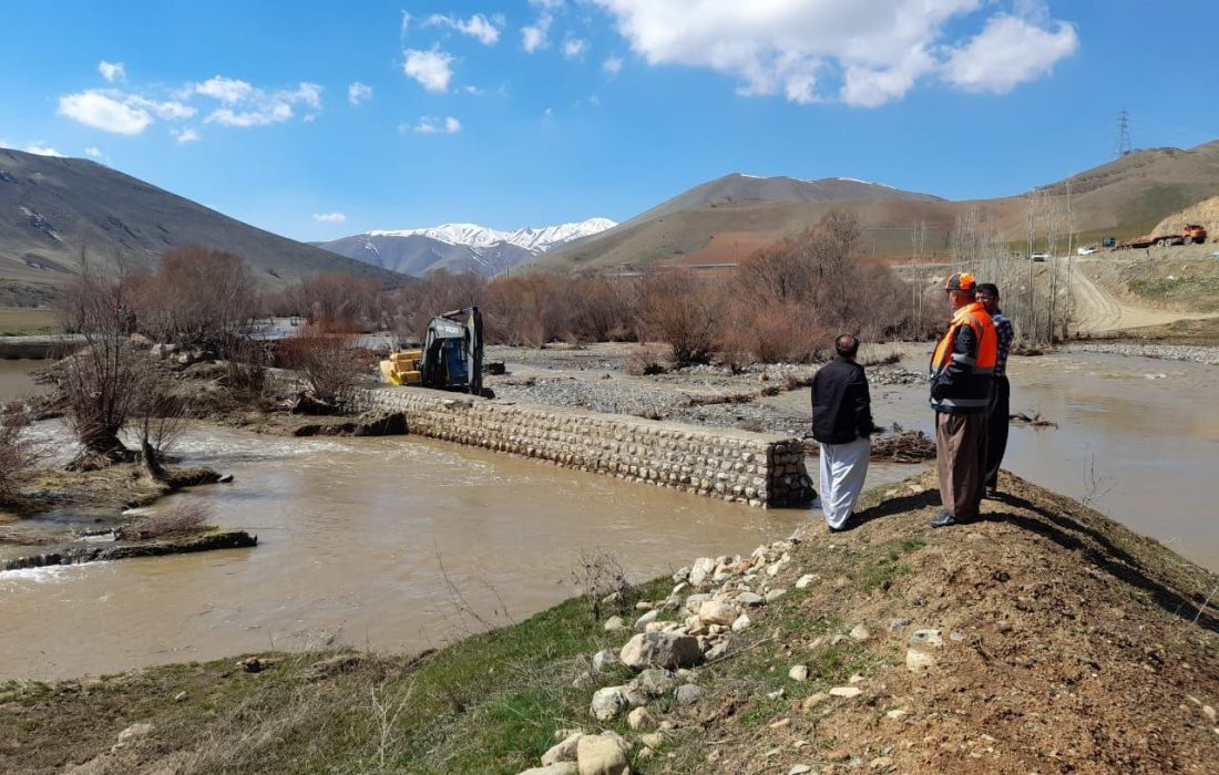 راه ارتباطی (پل)روستای سیور کمتر از ۴۸ ساعت باز شد