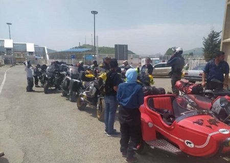 ۲۰ گردشگر خارجی از مرز باشماق مریوان وارد ایران شدند