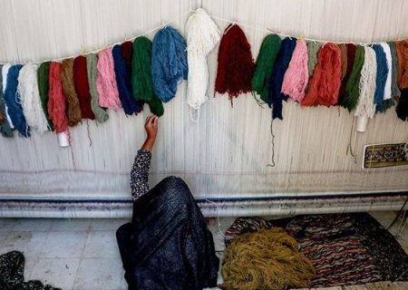 ۵۰ هزار بافنده فرش دستباف در کردستان فعالیت دارند 