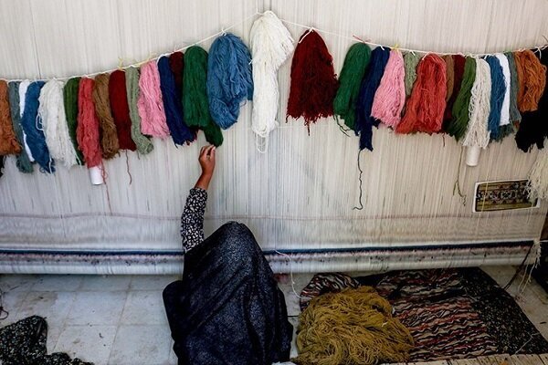 ۵۰ هزار بافنده فرش دستباف در کردستان فعالیت دارند 