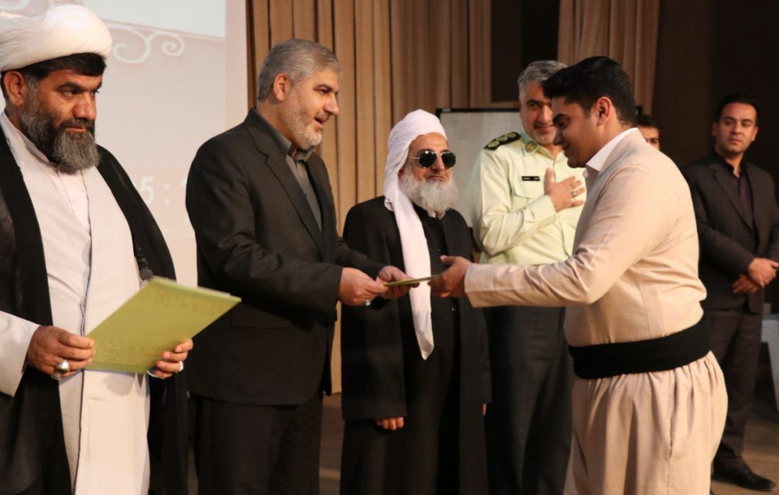 به مناسبت روز جهانی کارگر از کارگران نمونه شهرستان مریوان تجلیل شد