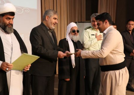 به مناسبت روز جهانی کارگر از کارگران نمونه شهرستان مریوان تجلیل شد