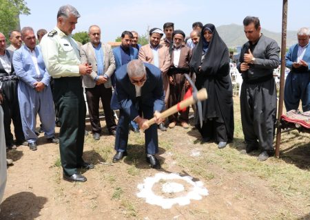 آیین کلنگ زنی پروژه ساخت شهرک صنعتی و نمایشگاهی مریوان برگزارشد.