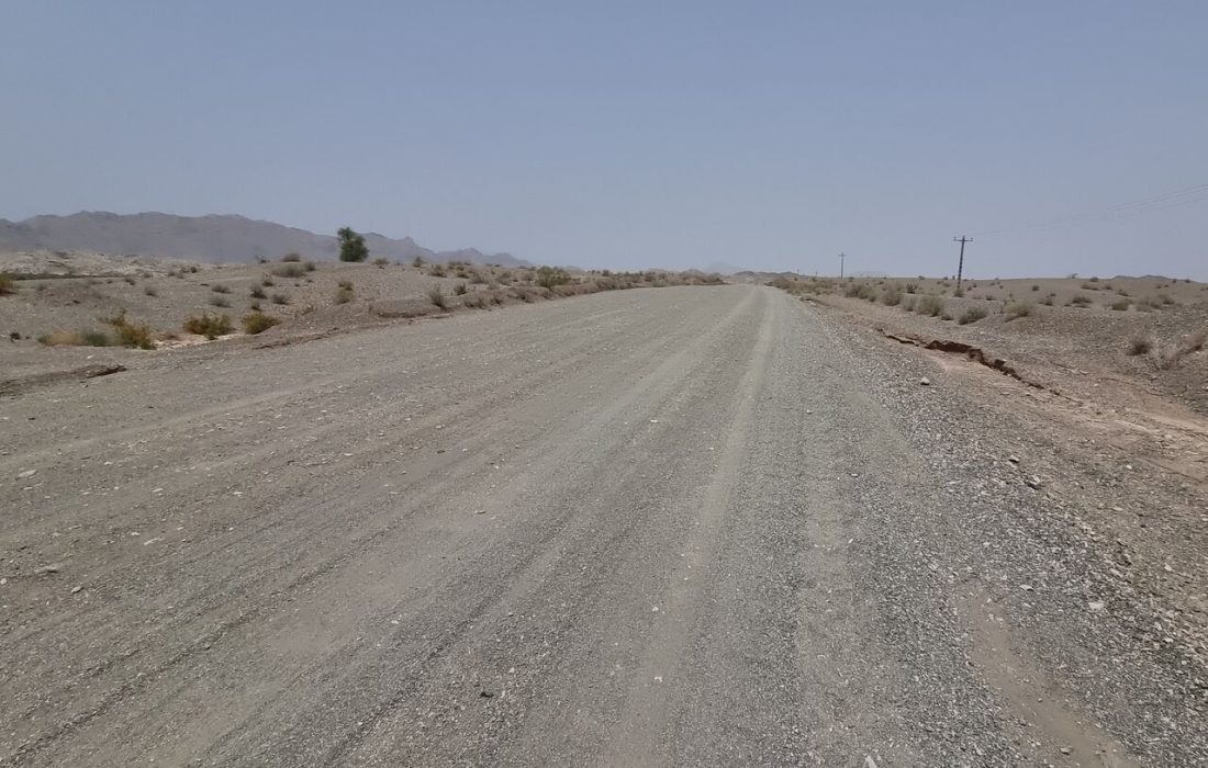 ۴۱۲ روستای کردستان فاقد راه آسفالته است
