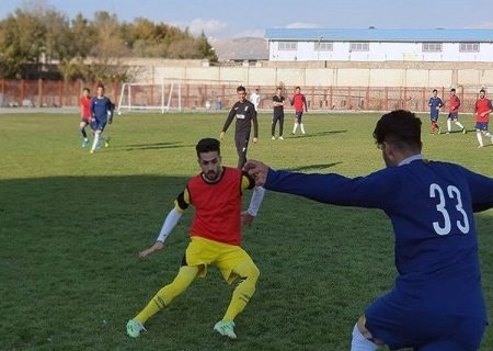تداوم صدرنشینی آبیدر سنندج در لیگ برتر فوتبال بزرگسالان کردستان