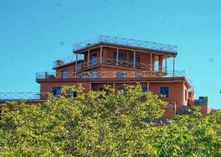 تصویب ٢٠١ میلیارد تومان تسهیلات به طرح های گردشگری و صنایع‌دستی در کردستان