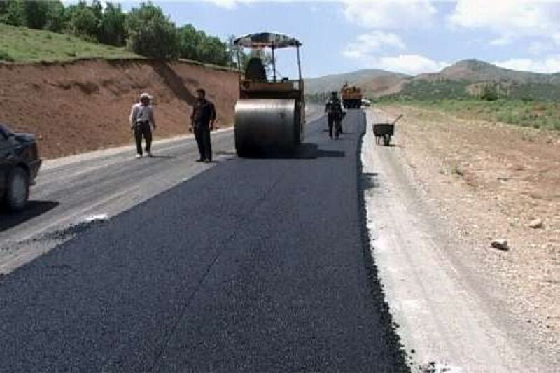 شاخص آسفالت راه روستایی در کردستان ۷۲ درصد است