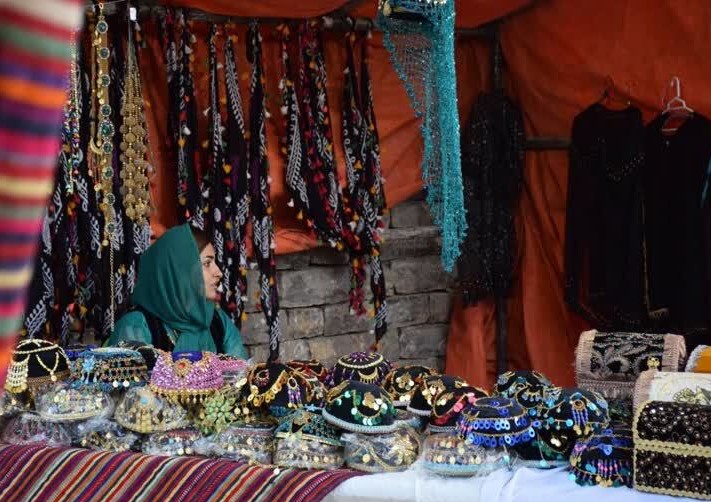 برپایی نمایشگاه صنایع‌دستی در مرز باشماق