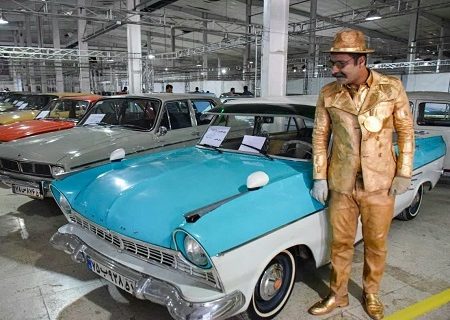 برپایی دومین نمایشگاه خودرو‌های کلاسیک در سنندج