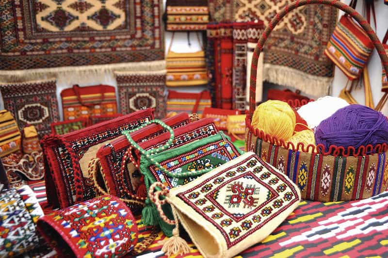 سنندج میزبان هشتمین نمایشگاه منطقه‌ای صنایع‌دستی غرب کشور است