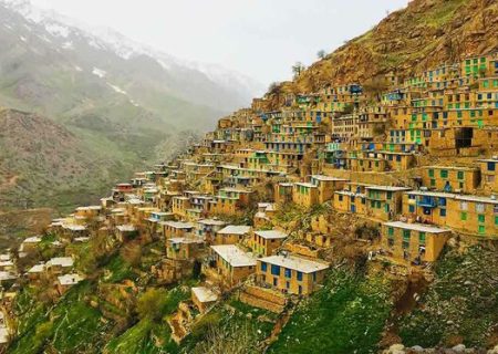 گردشگری کردستان با کمترین امکانات بیشترین خدمات را ارائه می دهد