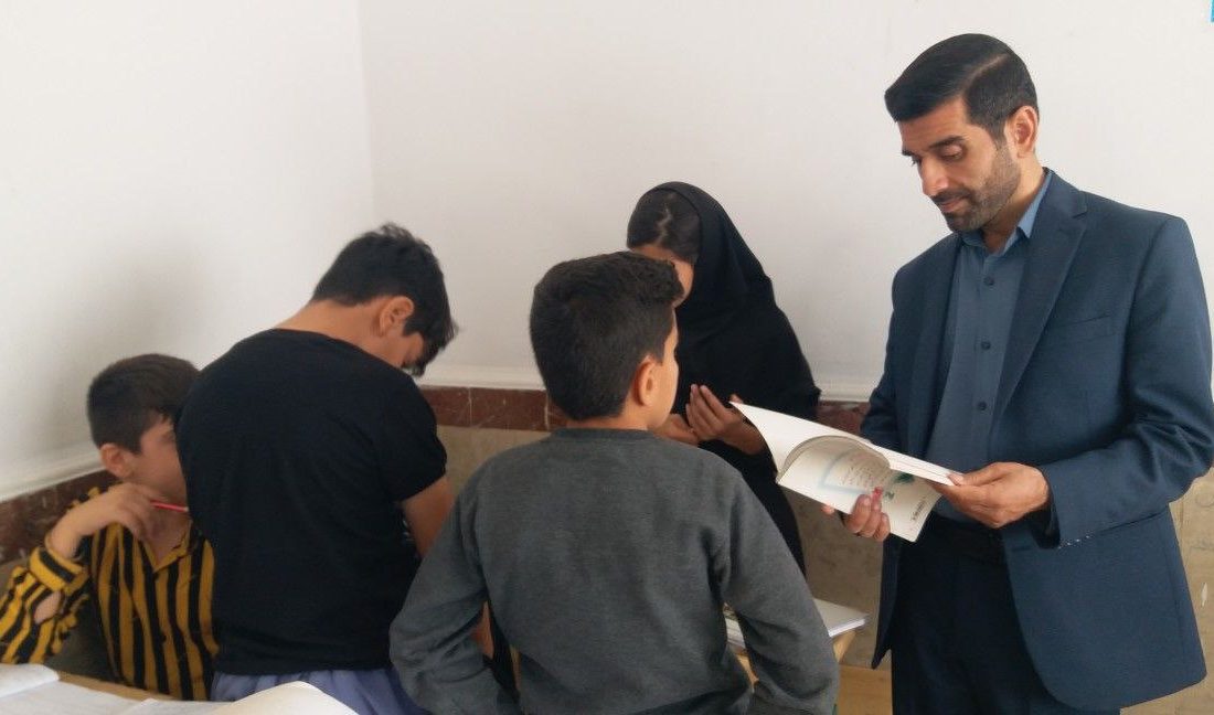 مشکل کمبود معلم در مقاطع متوسطه اول و دوم مریوان رفع خواهد شد/کمبود ۱۹ معلم در مقطع ابتدایی مریوان