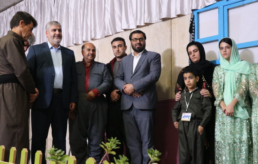 جشنواره منطقه‌ای فولکلور در مریوان برگزار شد