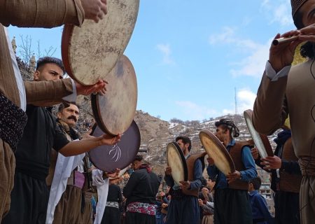 مراسم سنتی پیرشالیار در هورامان تخت برگزار شد