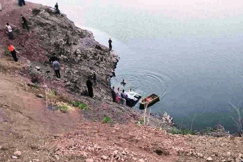 سقوط خودرو به سد داریان در سروآباد ۲ کشته بر جا گذاشت