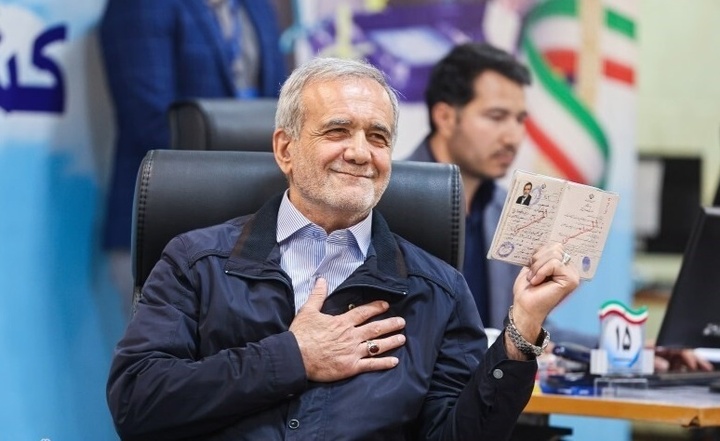 یک مهابادی رییس جمهور کشور شد
