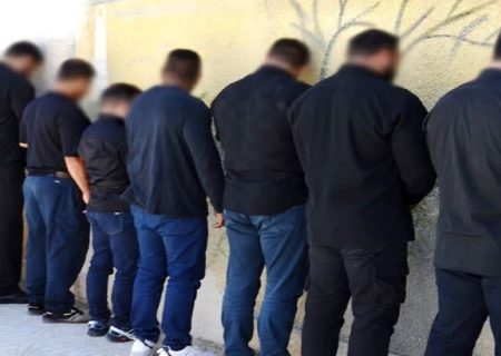 هفت تبعه خارجی غیرمجاز در قروه دستگیر شدند
