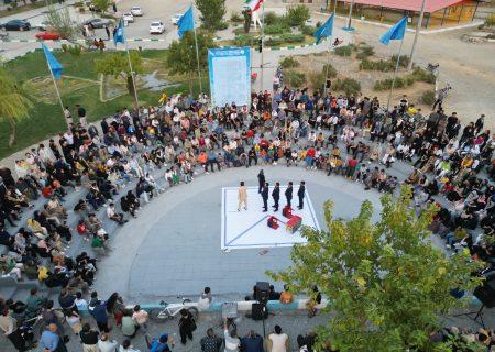 دومین روز از هفدهمین جشنواره بین‌المللی تئاتر خیابانی مریوان