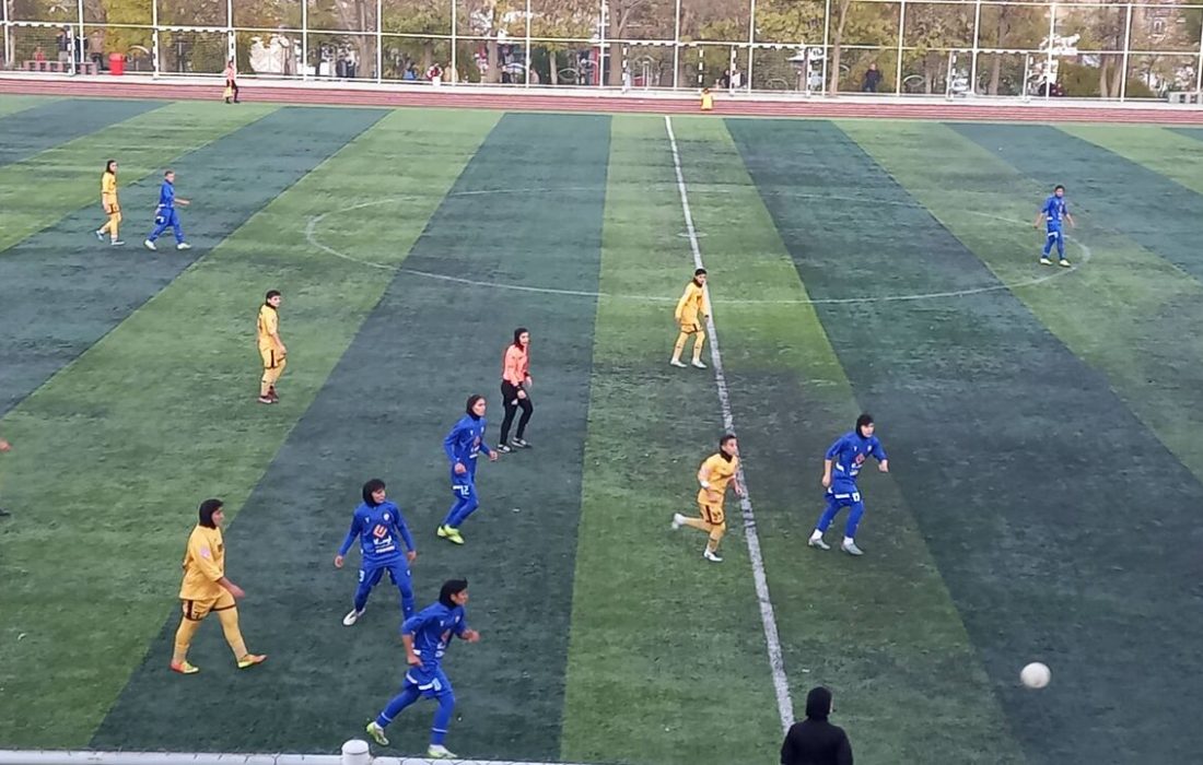 شکست سنگین ایستا کردستان در خانه