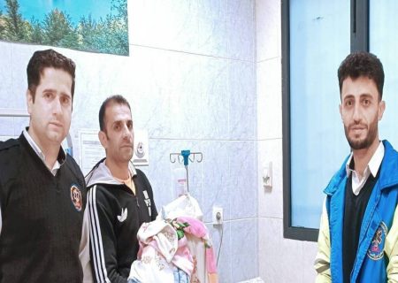تولد نوزاد عجول مریوانی در آمبولانس اورژانس