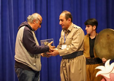 بەڕێوەچوونی کۆڕی شەوی یەلدا و بەخشینی هەشتەمین خەڵاتی بەڕووی زێڕین