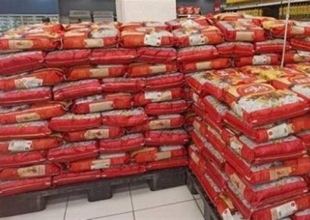 کالاهای اساسی به اندازه کافی در انبارهای سقز موجود است