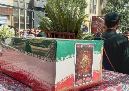 تشییع باشکوه شهید مدافع وطن در سنندج