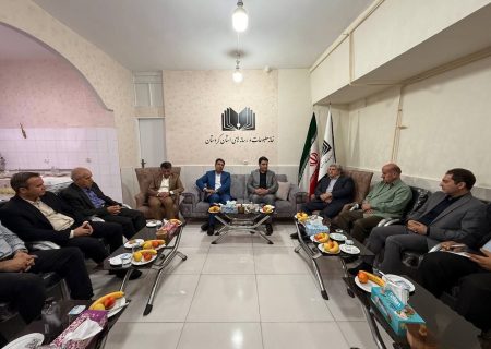 مشکلات معیشتی خبرنگاران باید حل شود