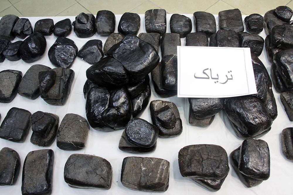 کشف ۴۸۵ کیلوگرم مواد مخدر در کردستان؛ ۶۶ خرده‌فروش و توزیع‌کننده دستگیر شدند
